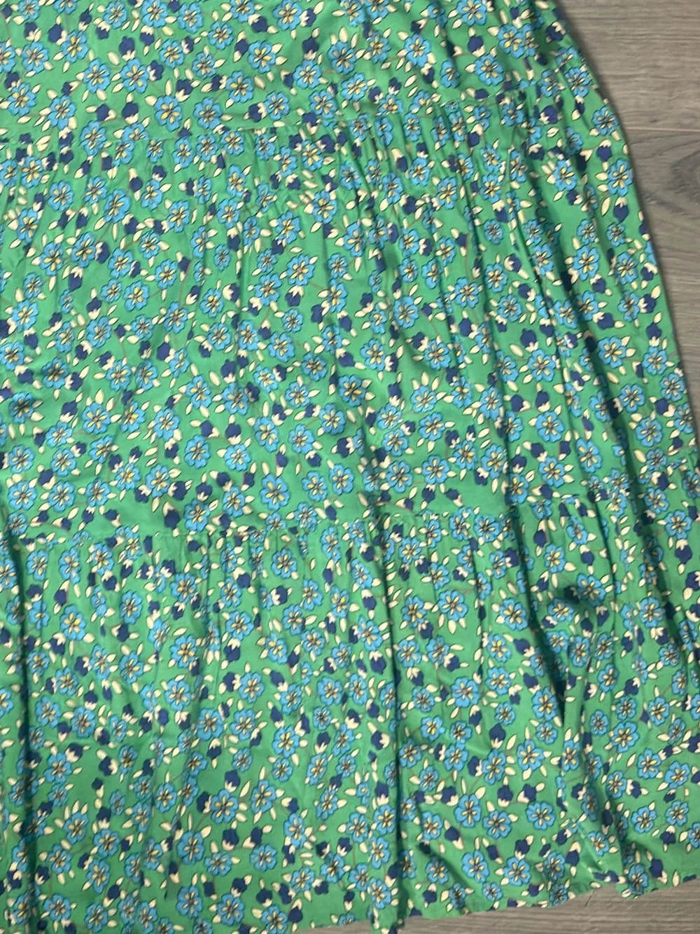 Zesica Pleated Green Floral Maxi Dress - Women - Picture 3 of 3